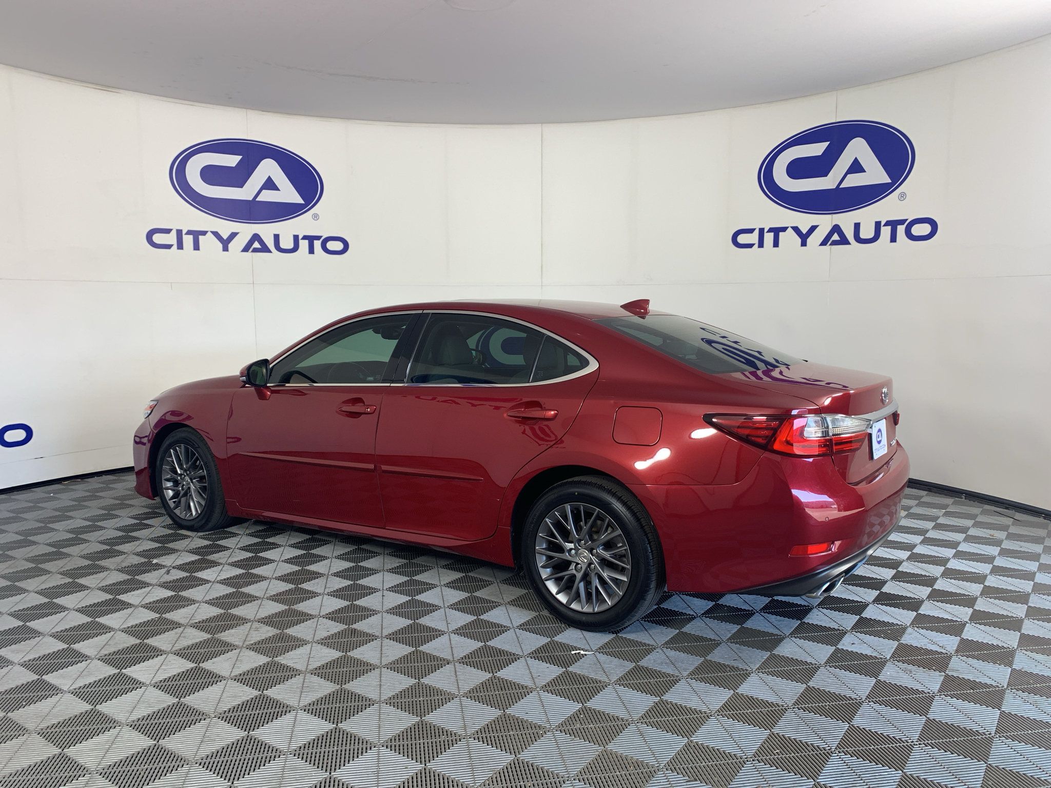 Used 2018 Lexus ES 350 w/ Premier Package FWD image 5