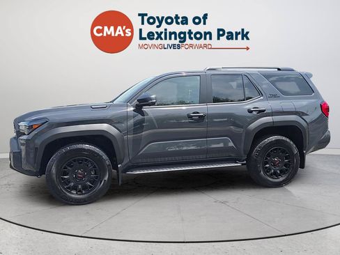 Used 2025 Toyota 4Runner TRD Off-Road Premium w/ Tow Technology Package AWD/4WD image 2