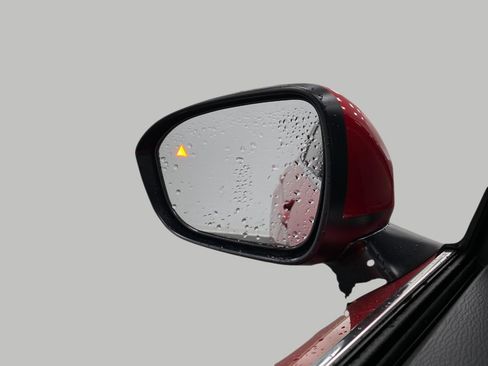 New 2025 Mitsubishi Outlander SE image 19