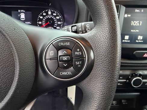 Used 2021 Kia Soul LX image 26