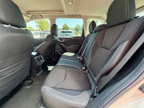 Used 2023 Subaru Forester Premium AWD/4WD image 23