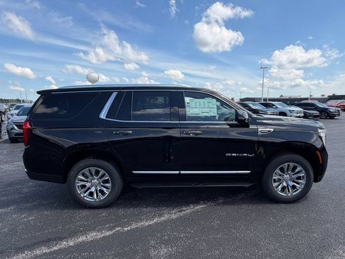 New 2026 GMC Yukon Denali w/ Advanced Technology Package AWD/4WD image 17