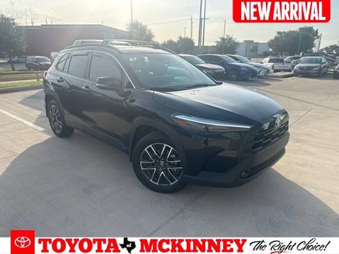 Certified 2026 Toyota Corolla Cross XLE w/ Convenience Package FWD image 1
