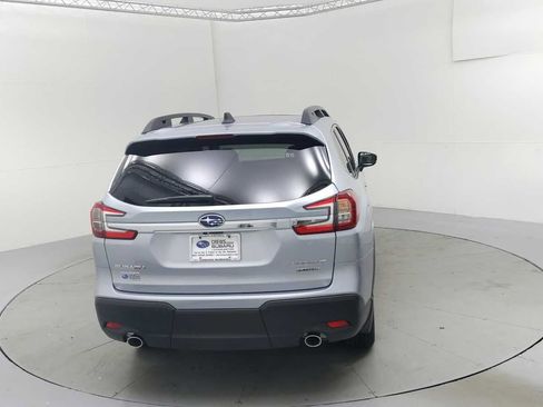 New 2025 Subaru Ascent Limited image 9