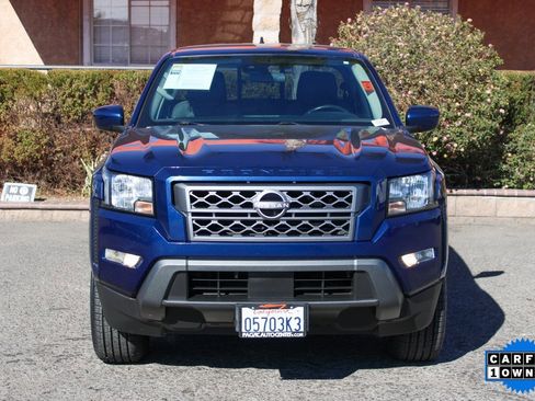 Used 2022 Nissan Frontier SV w/ Technology Package image 3