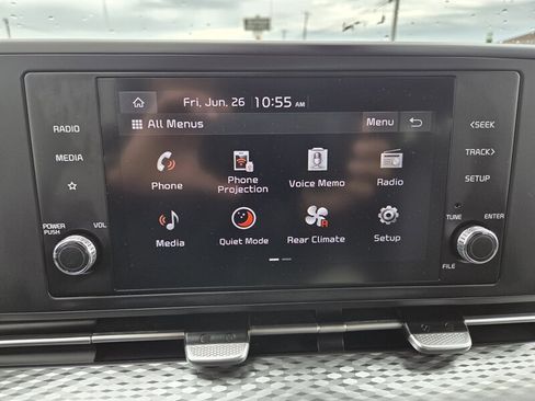 Used 2024 Kia Carnival LX FWD image 20