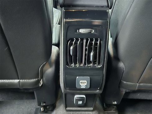 Used 2024 Jeep Compass Limited image 13