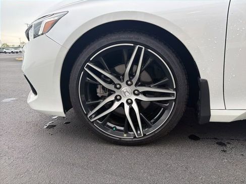 Used 2022 Honda Accord Touring image 11