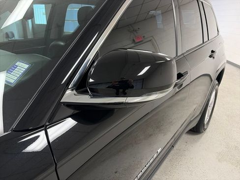 Certified 2022 Jeep Grand Cherokee Limited AWD/4WD image 9