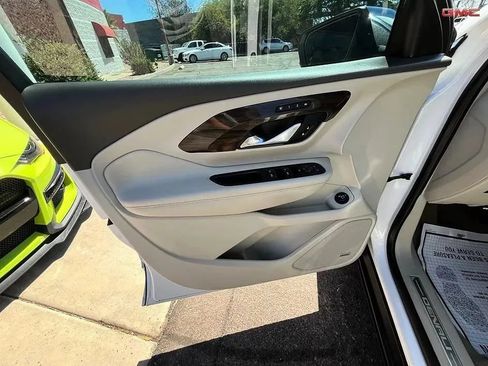 Used 2019 GMC Terrain Denali w/ Driver Alert Package II FWD image 10