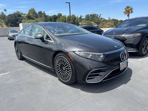 Used 2023 Mercedes-Benz EQS 450+ 4MATIC Sedan image 3