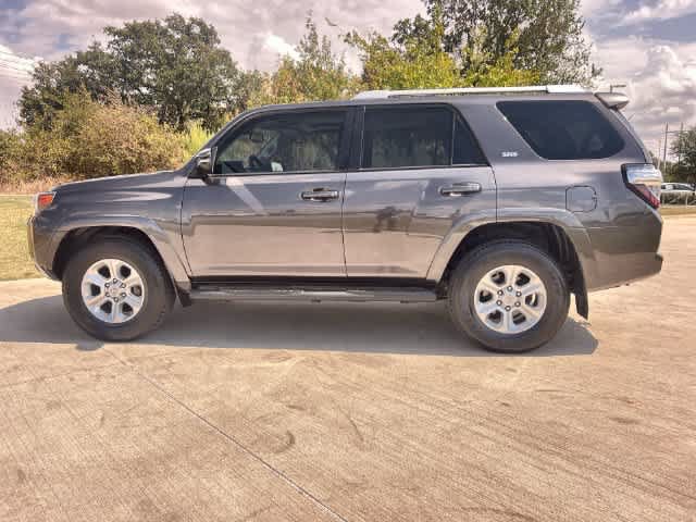 Used 2018 Toyota 4Runner SR5 Premium RWD image 4