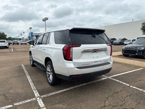 Used 2022 GMC Yukon SLT w/ SLT Luxury Package RWD image 7