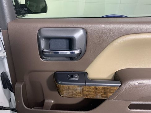 Used 2018 Chevrolet Silverado 1500 LT w/ Texas Edition image 34