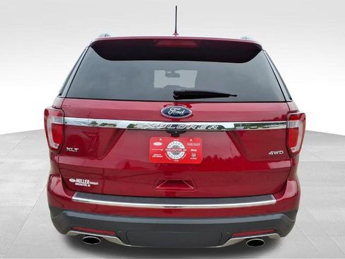 Certified 2018 Ford Explorer XLT w/ Equipment Group 201A AWD/4WD image 5