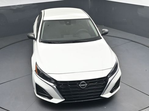 Certified 2024 Nissan Altima 2.5 S FWD image 29