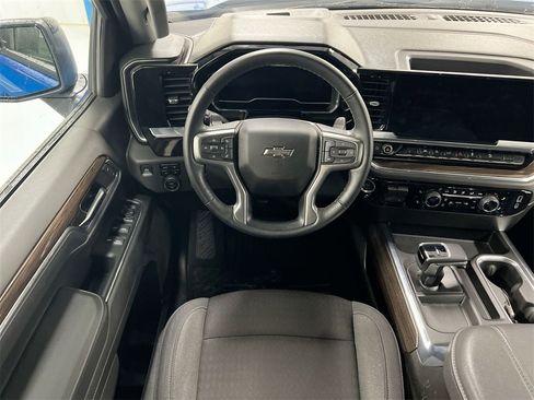 Used 2024 Chevrolet Silverado 1500 RST w/ Z71 Off-Road Package image 20