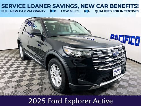 Used 2025 Ford Explorer Active image 1