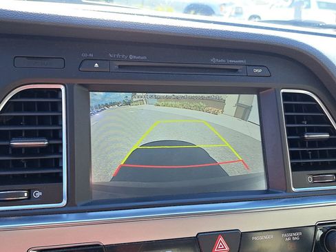 Used 2016 Hyundai Sonata Limited w/ Option Group 05 image 30