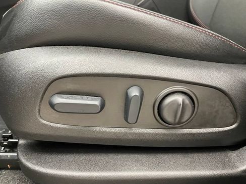 Certified 2023 Chevrolet Equinox RS AWD/4WD image 9