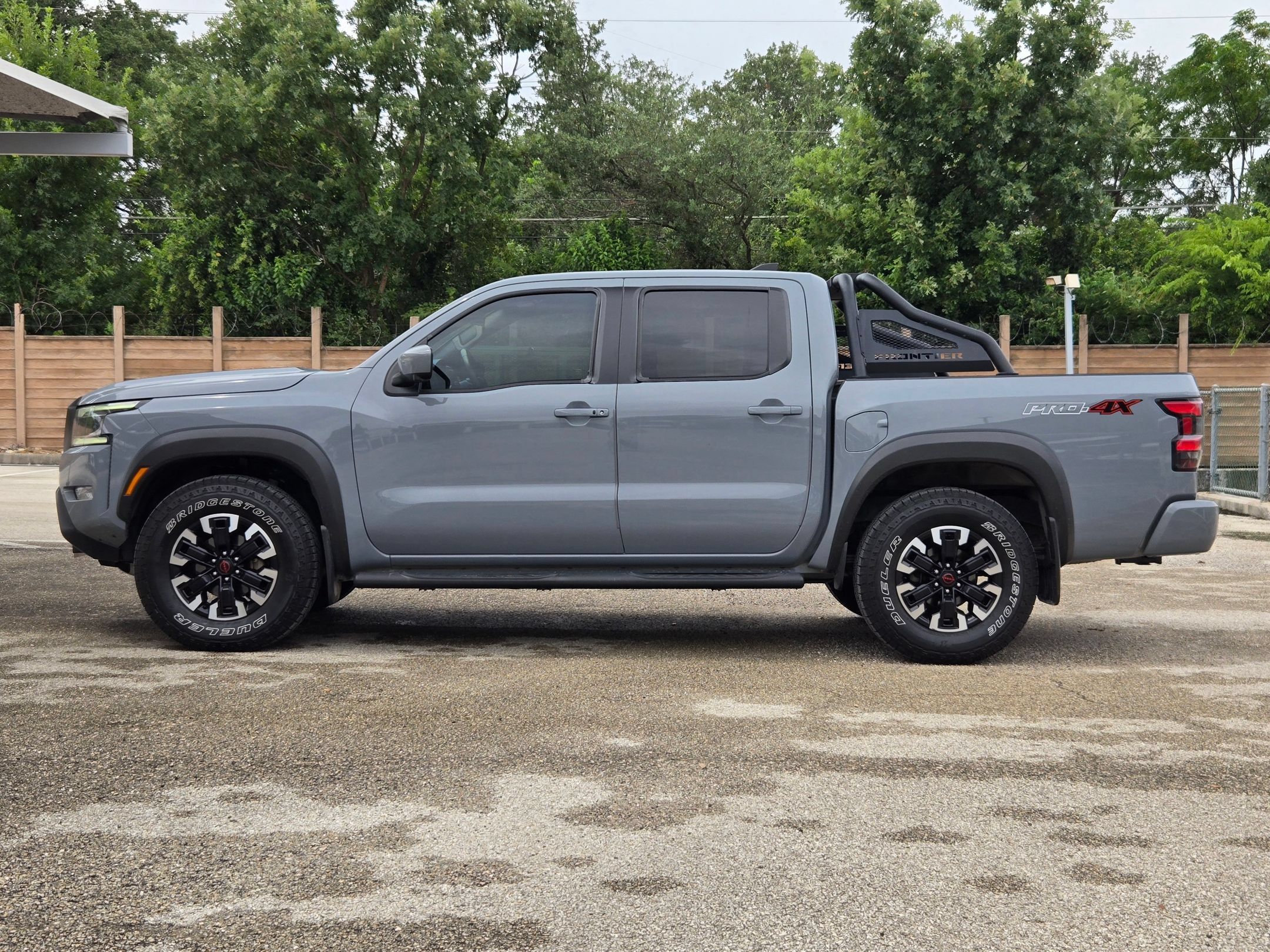 Used 2023 Nissan Frontier PRO-4X w/ Pro Convenience Package AWD/4WD image 6