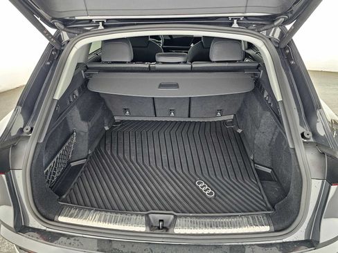Used 2025 Audi Q5 Premium Plus w/ Premium Plus AWD/4WD image 14