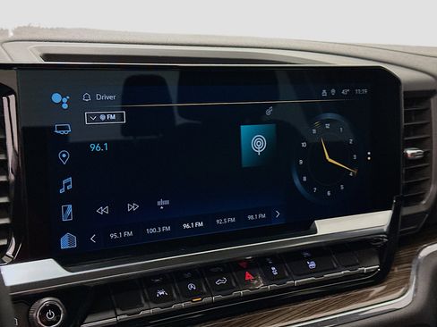 Used 2023 Chevrolet Silverado 1500 LT image 21