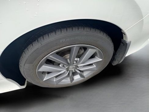 Used 2019 Honda Civic EX image 2
