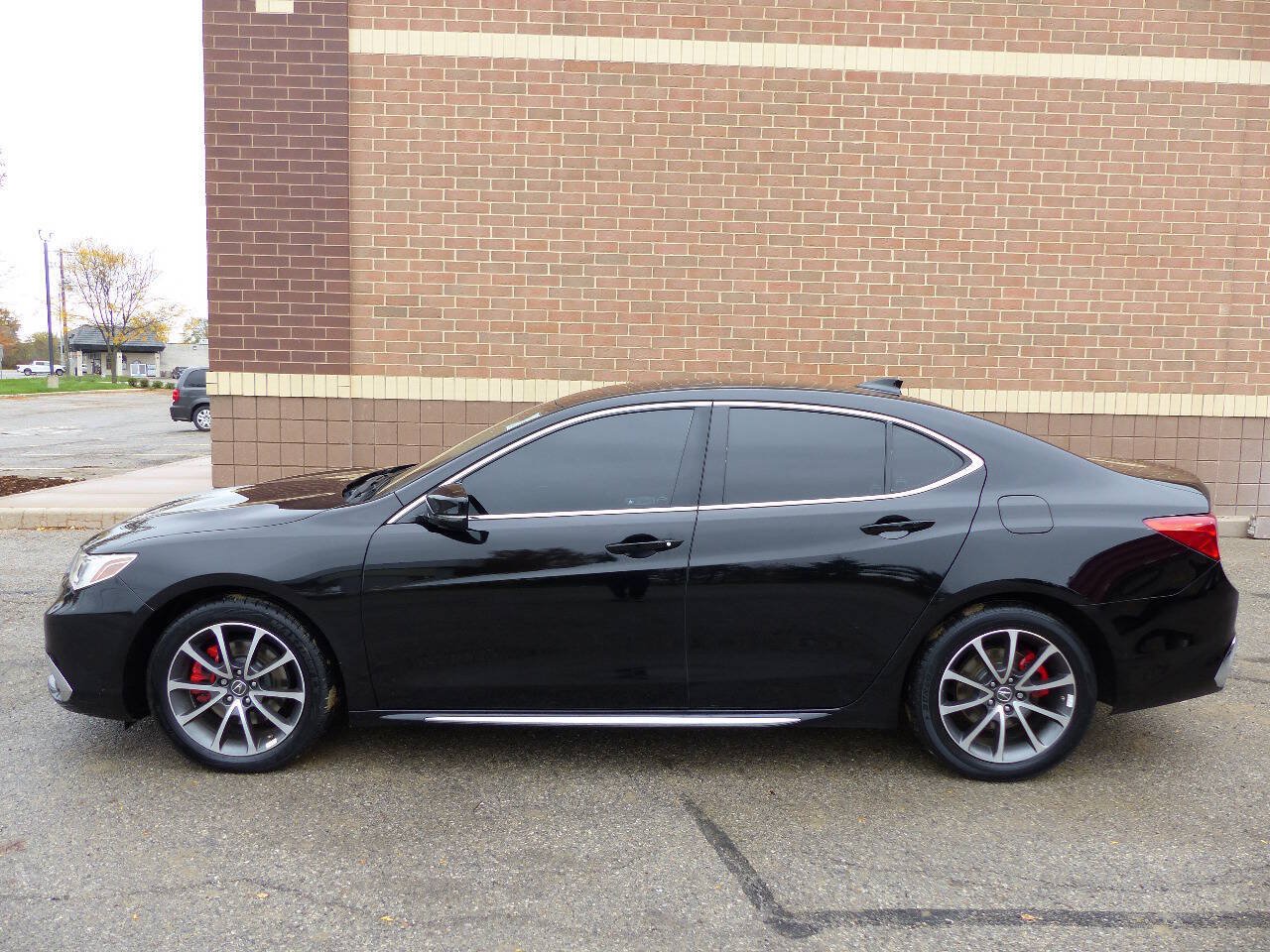 Used 2018 Acura TLX w/ Technology Package FWD image 6