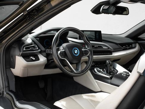 Used 2015 BMW i8 AWD/4WD image 17