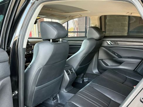 Used 2018 Honda Accord Touring image 35