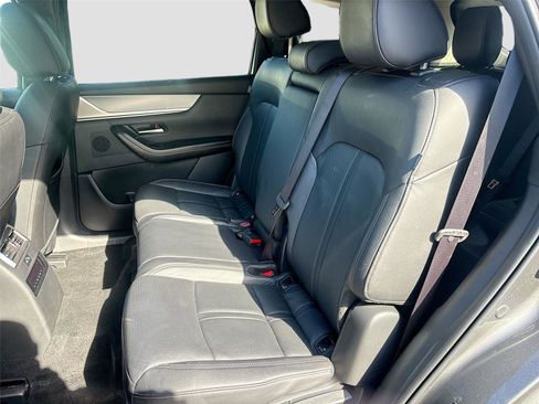 Used 2024 MAZDA CX-90 3.3 Turbo w/ Preferred Plus image 28