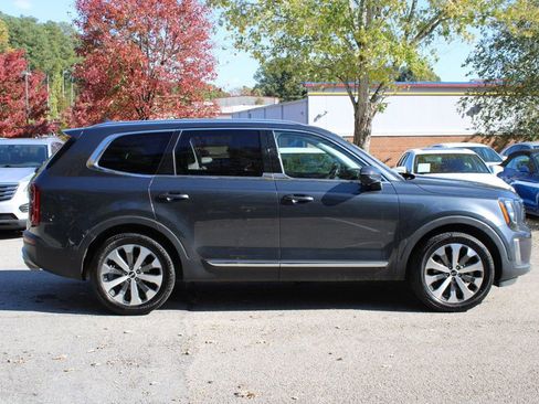 Used 2021 Kia Telluride EX w/ EX Premium Package image 9