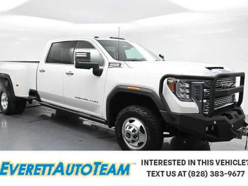Used 2022 GMC Sierra 3500 Denali w/ Denali Ultimate Package AWD/4WD image 1