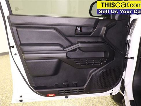 Used 2024 Toyota Tacoma SR5 RWD image 29
