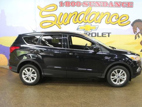 Used 2019 Ford Escape SE AWD/4WD image 1