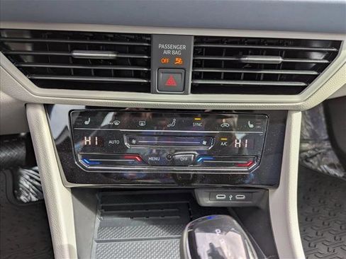 New 2026 Volkswagen Jetta SE image 19