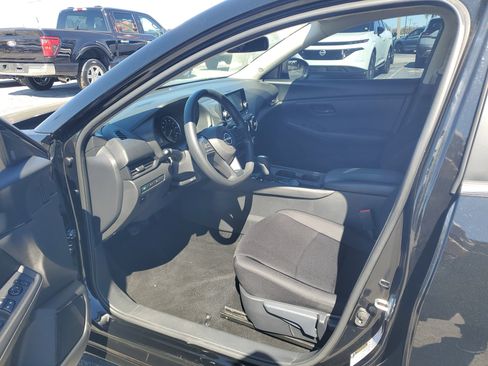 Certified 2025 Nissan Sentra S image 10