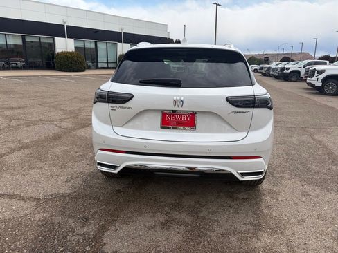 Used 2024 Buick Envision Avenir AWD/4WD image 6