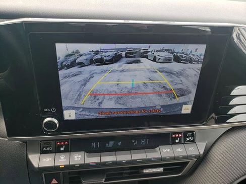 Used 2025 Toyota Camry SE image 16