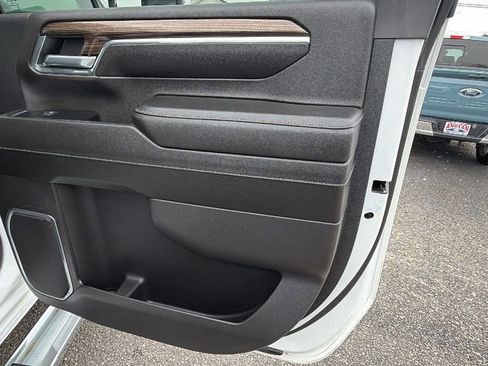 Certified 2024 Chevrolet Silverado 2500 LT image 17