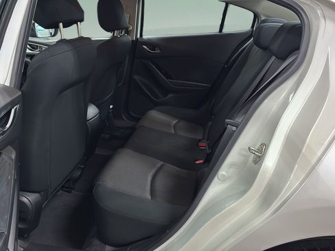 Used 2017 MAZDA MAZDA3 Sport FWD image 23