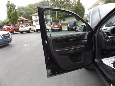 Used 2014 Chevrolet Traverse LT FWD image 19