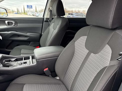 New 2026 Kia Sorento LX FWD image 13