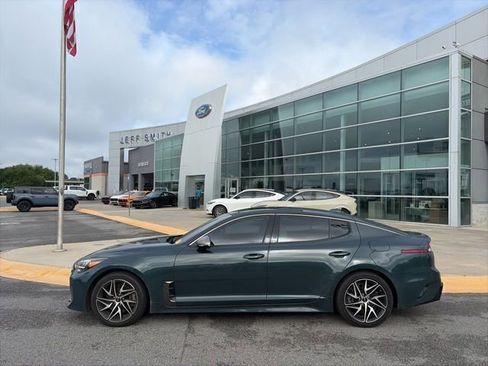 Used 2022 Kia Stinger GT-Line w/ Sun & Sound Package RWD image 2