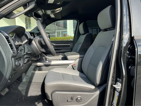 Used 2025 RAM 1500 Big Horn image 10