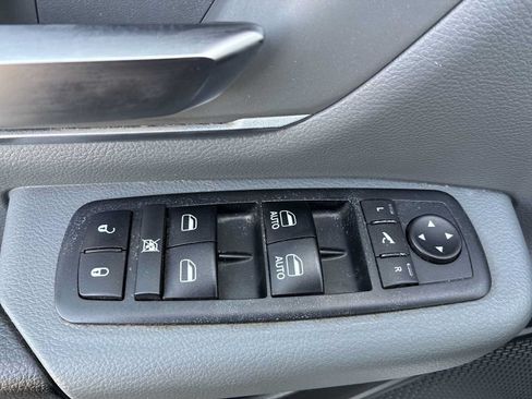 Used 2019 RAM 1500 Big Horn AWD/4WD image 15