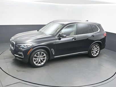Used 2021 BMW X5 xDrive40i w/ Premium Package 2