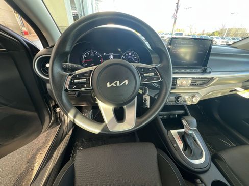 Used 2024 Kia Forte LXS image 16