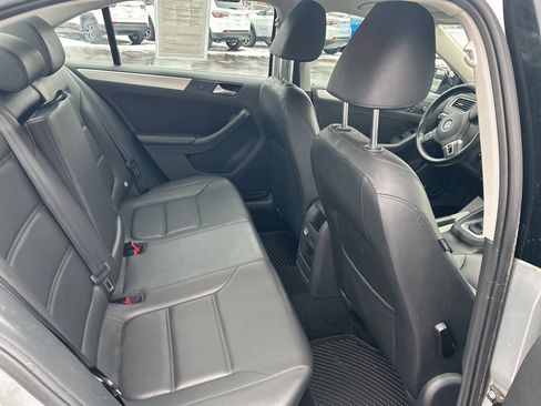 Used 2014 Volkswagen Jetta SE image 18
